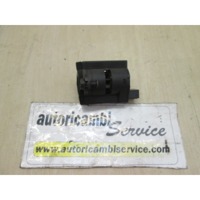 TEMPERATURNI SENZORJI / AC OEM N. 97270-1F000 ORIGINAL REZERVNI DEL KIA CARENS UN MK3 (2006 - 2013) DIESEL LETNIK 2008