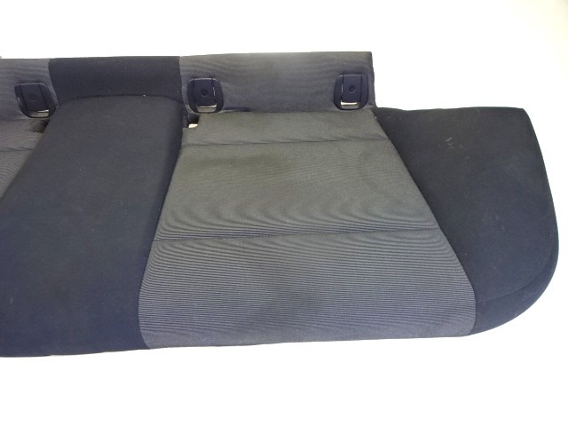ZADNJE SEDISCE BLAGO OEM N. DIPITBWSR1E87BR5P ORIGINAL REZERVNI DEL BMW SERIE 1 BER/COUPE/CABRIO E81/E82/E87/E88 (2003 - 2007) BENZINA LETNIK 2005