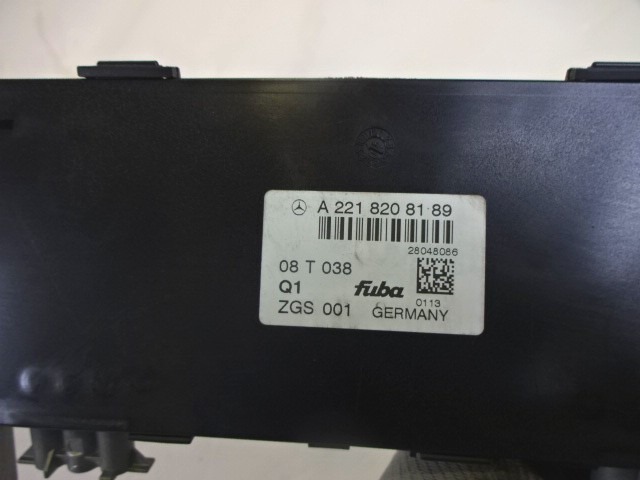 OJACEVALEC / ANTENA OEM N. A2218208189 ORIGINAL REZERVNI DEL MERCEDES CLASSE S W221 (2005 - 2013)BENZINA LETNIK 2008