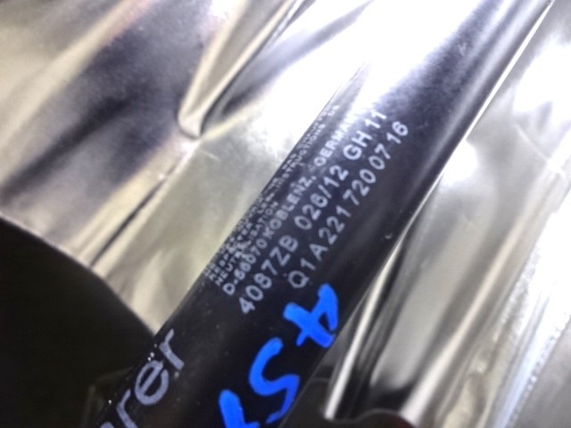 KOMPLETI ZA PRETVORBO TECAJEV VRAT OEM N. A2217200716 ORIGINAL REZERVNI DEL MERCEDES CLASSE S W221 (2005 - 2013)BENZINA LETNIK 2008