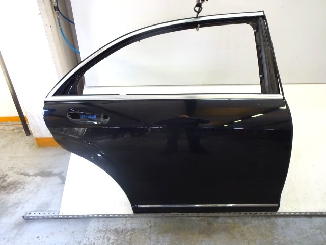ZADNJA DESNA VRATA OEM N. A2217300405 ORIGINAL REZERVNI DEL MERCEDES CLASSE S W221 (2005 - 2013)BENZINA LETNIK 2008
