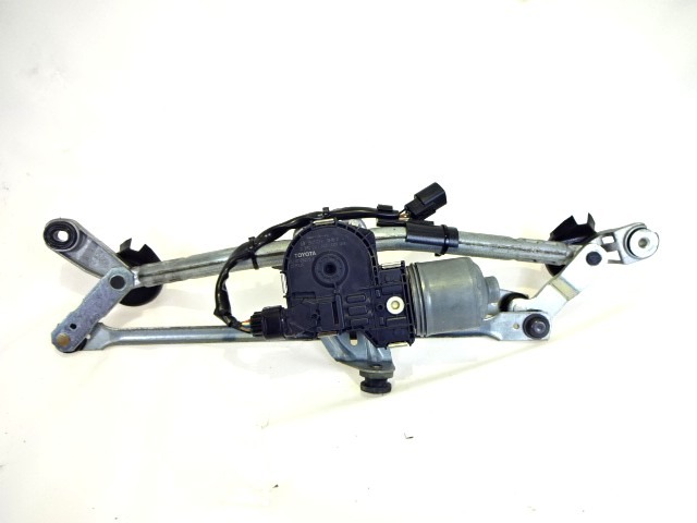 MOTORCEK PREDNJIH BRISALCEV OEM N. 0390241642 85110-05070-A ORIGINAL REZERVNI DEL TOYOTA AVENSIS T27 MK3 BER/SW (2009 - 2015)DIESEL LETNIK 2011