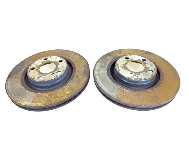 SPREDNJI ZAVORNI DISKI OEM N. 4351205090 ORIGINAL REZERVNI DEL TOYOTA AVENSIS T27 MK3 BER/SW (2009 - 2015)DIESEL LETNIK 2011