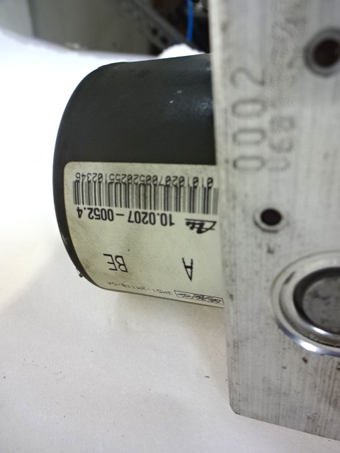 ABS AGREGAT S PUMPO OEM N. 10.0207-0052.4 ORIGINAL REZERVNI DEL FORD FOCUS DA HCP DP MK2 BER/SW (2005 - 2008) DIESEL LETNIK 2005