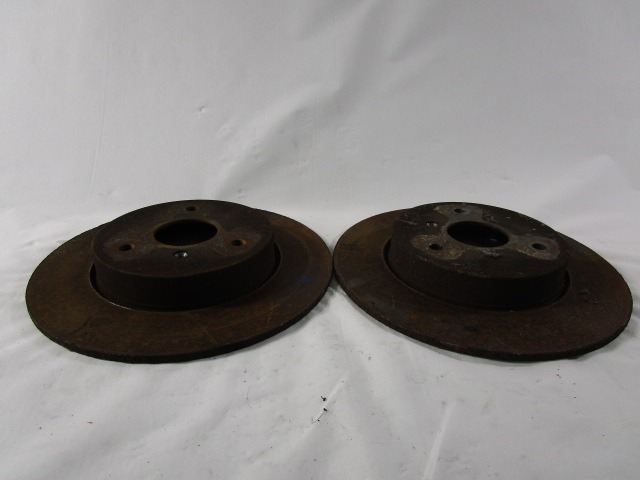 SPREDNJI ZAVORNI DISKI OEM N. 4514210112 ORIGINAL REZERVNI DEL SMART FORTWO CITY-COUPE CABRIO 450 MK1 (1998 - 2007) BENZINA LETNIK 2004