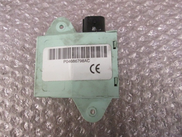 RACUNALNIK AVTOALARMA/BLOKADA MOTORJA OEM N. P04686798AC ORIGINAL REZERVNI DEL CHRYSLER VOYAGER/GRAN VOYAGER RG RS MK4 (2001 - 2007) DIESEL LETNIK 2002