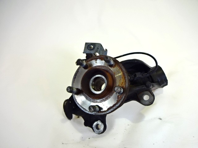 VRTLJIVI LEZAJ DESNO / PESTO KOLESA Z LEZAJEM SPREDAJ OEM N. 1474288 1437643 ORIGINAL REZERVNI DEL FORD S-MAX WA6 MK1 (2006 - 2010) DIESEL LETNIK 2009