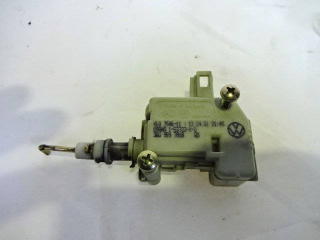 ZAKLEP LOPUTE GORIVA OEM N. 3B0959781B ORIGINAL REZERVNI DEL SKODA OCTAVIA MK1 1U2 1U5 BER/SW (1997 - 2004)DIESEL LETNIK 2001