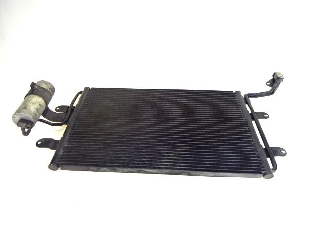 HLADILNIK KLIME OEM N. 1J0820411D ORIGINAL REZERVNI DEL SKODA OCTAVIA MK1 1U2 1U5 BER/SW (1997 - 2004)DIESEL LETNIK 2001