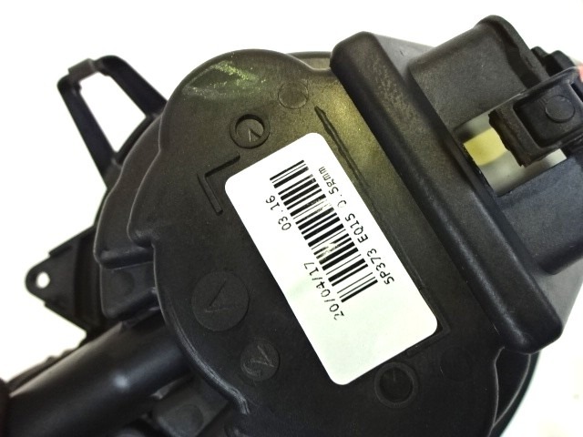 VENTILATOR  KABINE  OEM N. 5P3730000 ORIGINAL REZERVNI DEL RENAULT CAPTUR J5 H5 (2013 - 2019) BENZINA LETNIK 2017