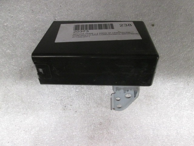 NADZOR KLIMATSKE NAPRAVE OEM N. 8865052180 ORIGINAL REZERVNI DEL TOYOTA YARIS P1 MK1 R (2003 - 2005)DIESEL LETNIK 2003