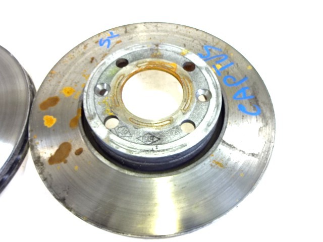 SPREDNJI ZAVORNI DISKI OEM N. 402061200R ORIGINAL REZERVNI DEL RENAULT CAPTUR J5 H5 (2013 - 2019) BENZINA LETNIK 2017
