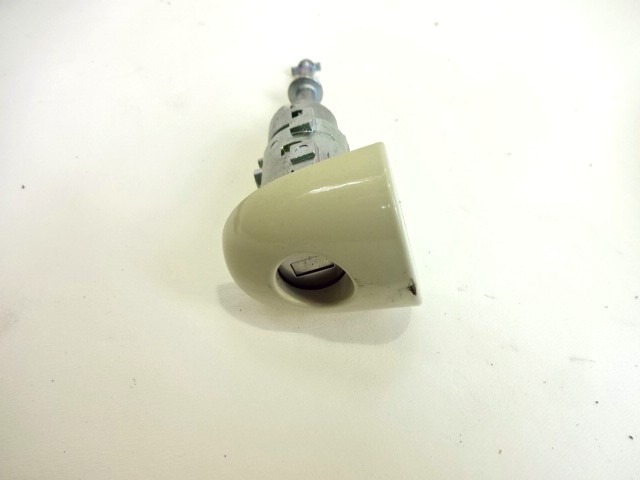 KLJUCAVNICA VZIGA/KLJUC ZA VZIG OEM N. 487004399R 285901547R ORIGINAL REZERVNI DEL RENAULT CAPTUR J5 H5 (2013 - 2019) BENZINA LETNIK 2017