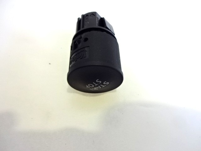 KLJUCAVNICA VZIGA/KLJUC ZA VZIG OEM N. 487004399R 285901547R ORIGINAL REZERVNI DEL RENAULT CAPTUR J5 H5 (2013 - 2019) BENZINA LETNIK 2017
