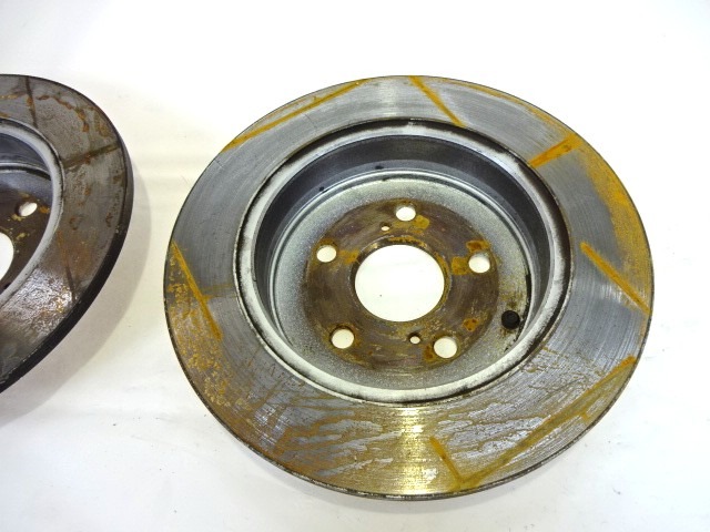 ZADNJI ZAVORNI DISKI OEM N. 204004121 ORIGINAL REZERVNI DEL TOYOTA COROLLA VERSO ZER ZZE12 R1 (2004 - 2009) BENZINA LETNIK 2005