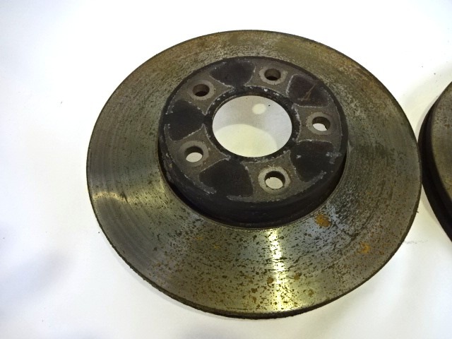 SPREDNJI ZAVORNI DISKI OEM N. 1469083 ORIGINAL REZERVNI DEL FORD FOCUS DA HCP DP MK2 BER/SW (2005 - 2008) DIESEL LETNIK 2006