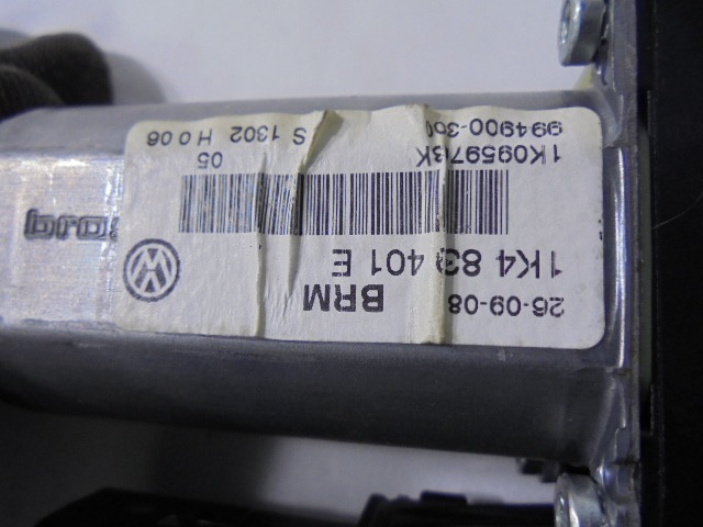 MOTORCEK ELEKTRICNEGA POMIKA ZADNJEGA STEKLA  OEM N. 130821431 ORIGINAL REZERVNI DEL VOLKSWAGEN GOLF V 1K1 1K5 MK5 BER/SW (02/2004-11/2008) BENZINA LETNIK 2008