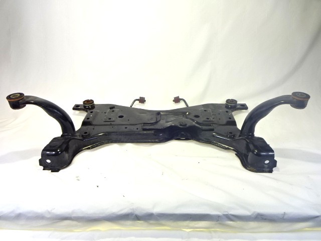 SPREDNJA OS/NOSILEC MOTORJA OEM N. 30736578 ORIGINAL REZERVNI DEL VOLVO V50 545 (2004 - 05/2007) DIESEL LETNIK 2006