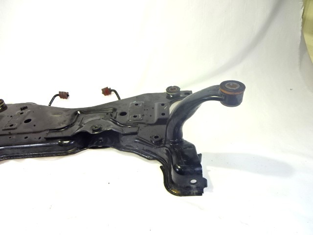 SPREDNJA OS/NOSILEC MOTORJA OEM N. 30736578 ORIGINAL REZERVNI DEL VOLVO V50 545 (2004 - 05/2007) DIESEL LETNIK 2006