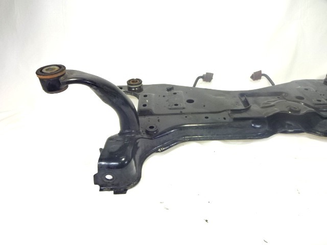 SPREDNJA OS/NOSILEC MOTORJA OEM N. 30736578 ORIGINAL REZERVNI DEL VOLVO V50 545 (2004 - 05/2007) DIESEL LETNIK 2006