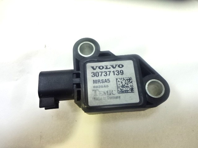 KIT AIRBAG KOMPLET OEM N. 17906 KIT AIRBAG COMPLETO ORIGINAL REZERVNI DEL VOLVO V50 545 (2004 - 05/2007) DIESEL LETNIK 2006