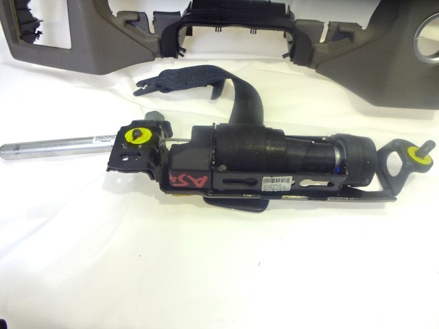 KIT AIRBAG KOMPLET OEM N. 17906 KIT AIRBAG COMPLETO ORIGINAL REZERVNI DEL VOLVO V50 545 (2004 - 05/2007) DIESEL LETNIK 2006