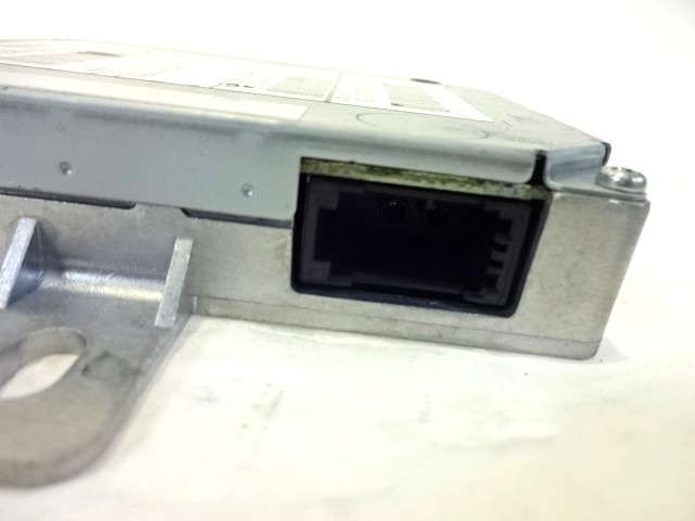 OJACEVALEC / ANTENA OEM N. XRA500031 ORIGINAL REZERVNI DEL LAND ROVER RANGE ROVER SPORT L320 MK1 (2005 - 2010) DIESEL LETNIK 2008