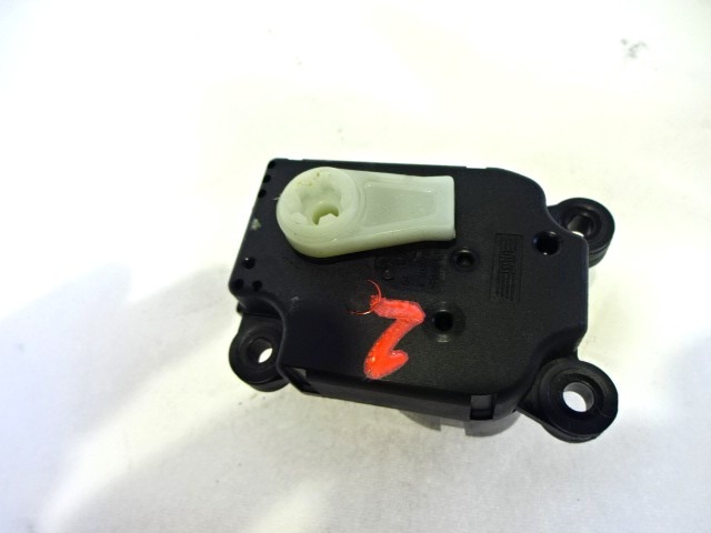 MOTORCEK OGREVANJA OEM N. MF113930-0681 ORIGINAL REZERVNI DEL LAND ROVER RANGE ROVER SPORT L320 MK1 (2005 - 2010) DIESEL LETNIK 2008