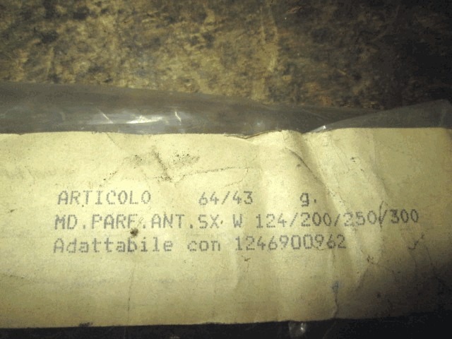 ZUNANJI PROFILI IN LETVE OEM N. 1246900962 ORIGINAL REZERVNI DEL MERCEDES CLASSE E W124 BER/SW (1984 - 1995)BENZINA LETNIK 1993
