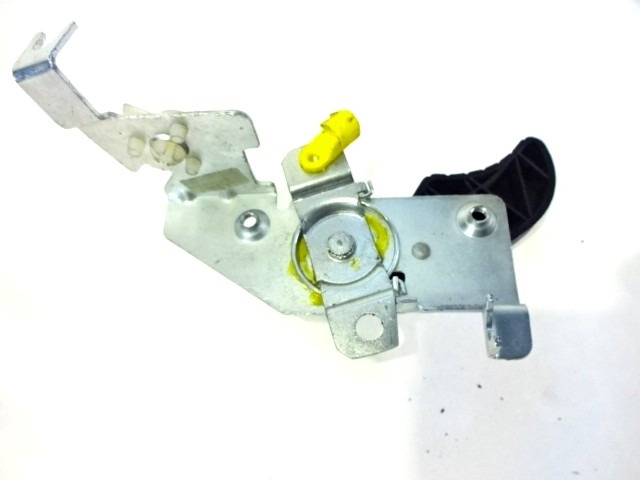 NOTRANJA KLJUKA  OEM N. 5060955 ORIGINAL REZERVNI DEL FORD TRANSIT CONNECT/TOURNEO MK1 P65 P70 P80 (2002 - 2012) DIESEL LETNIK 2009