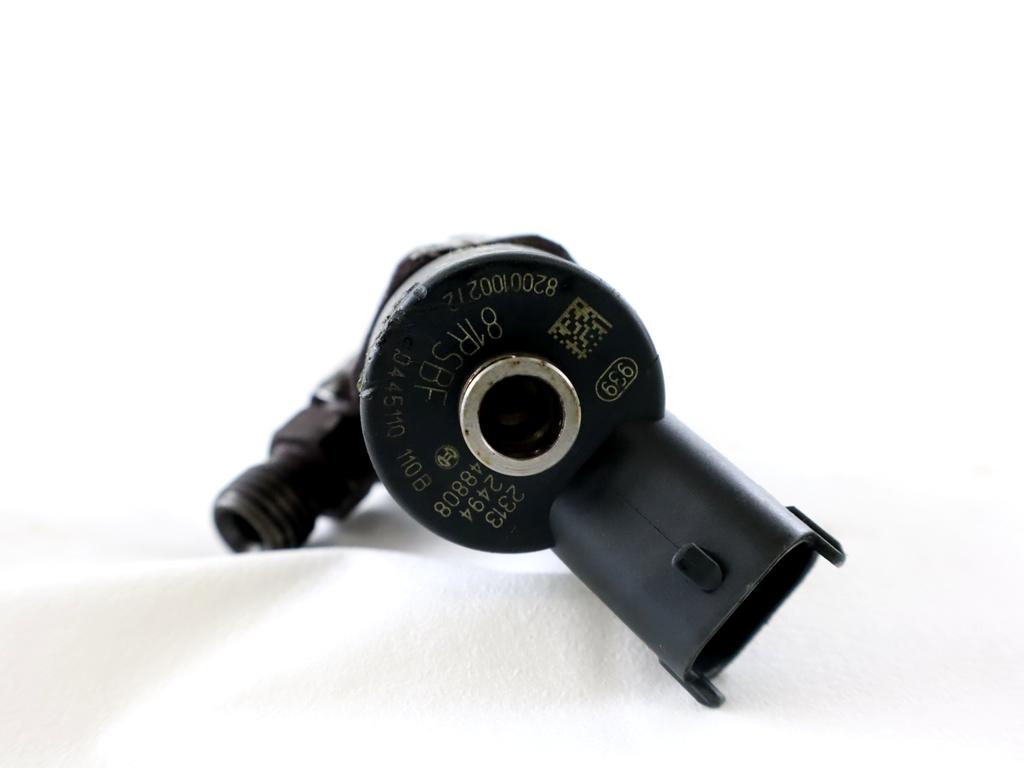 INJEKTORJI DIESEL OEM N. 8200100272 ORIGINAL REZERVNI DEL RENAULT SCENIC/GRAND SCENIC JM0/1 MK2 (2003 - 2009) DIESEL LETNIK 2005