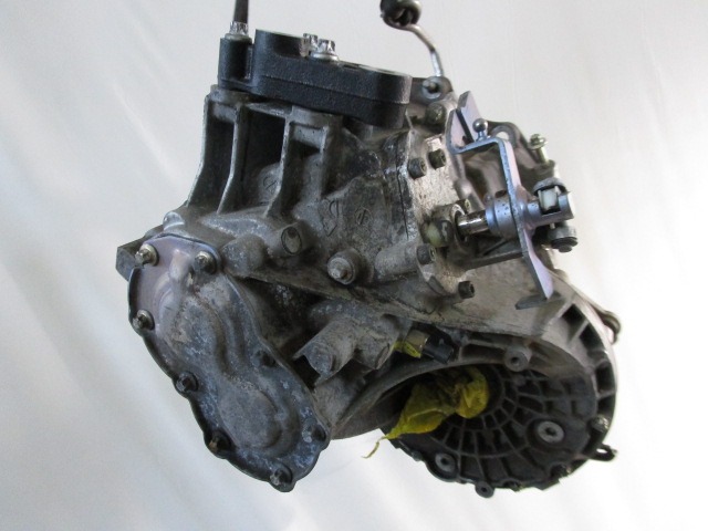 ROCNI MENJALNIK OEM N. 702078 ORIGINAL REZERVNI DEL OPEL ASTRA H A04 L48,L08,L35,L67 5P/3P/SW (2004 - 2007) DIESEL LETNIK 2006