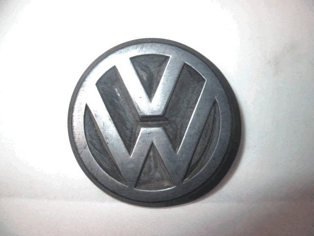 SPREDNJI IN ZADNJI EMBLEM OEM N. 191853601B ORIGINAL REZERVNI DEL VOLKSWAGEN GOLF I 17 155 MK1 (1974 - 1983)BENZINA LETNIK 1974