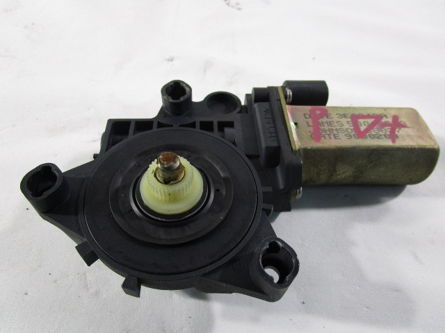 MOTORCEK ELEKTRICNEGA POMIKA ZADNJEGA STEKLA  OEM N. 50045603 ORIGINAL REZERVNI DEL FIAT STILO 192 BER/SW (2001 - 2004) DIESEL LETNIK 2004