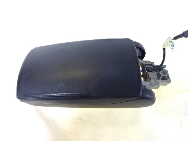 SREDINSKA KONZOLA OEM N. 4F0864209 ORIGINAL REZERVNI DEL AUDI A6 C6 4F2 4FH 4F5 BER/SW/ALLROAD (07/2004 - 10/2008) DIESEL LETNIK 2004