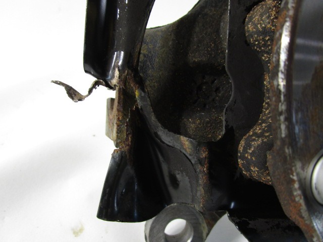 VRTLJIVI LEZAJ DESNO / PESTO KOLESA Z LEZAJEM SPREDAJ OEM N. 40014-JD040 ORIGINAL REZERVNI DEL NISSAN QASHQAI J10E (03/2010 - 2013) DIESEL LETNIK 2013