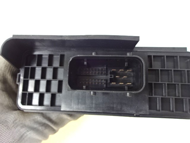 RACUNALNIK MOTORJA/REM OEM N. 4F0907280 ORIGINAL REZERVNI DEL AUDI A6 C6 4F2 4FH 4F5 BER/SW/ALLROAD (07/2004 - 10/2008) DIESEL LETNIK 2004