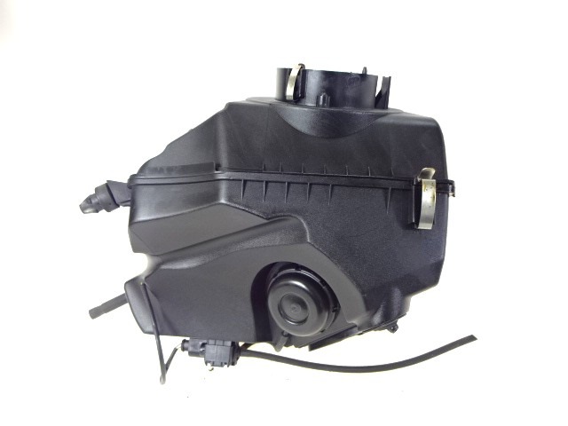 FILTAR ZRAKA OEM N. 059133835E ORIGINAL REZERVNI DEL AUDI A6 C6 4F2 4FH 4F5 BER/SW/ALLROAD (07/2004 - 10/2008) DIESEL LETNIK 2004