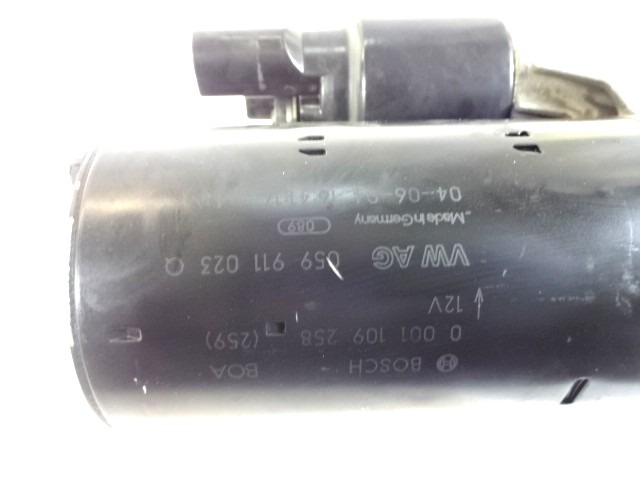 ZAGANJAC MOTORJA  OEM N. 1109258 ORIGINAL REZERVNI DEL AUDI A6 C6 4F2 4FH 4F5 BER/SW/ALLROAD (07/2004 - 10/2008) DIESEL LETNIK 2004