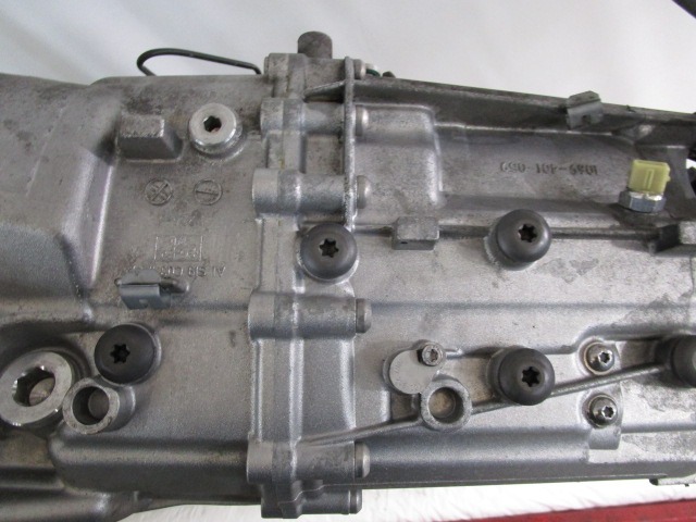 ROCNI MENJALNIK OEM N. 1069401058 ORIGINAL REZERVNI DEL BMW SERIE 3 BER/SW/COUPE/CABRIO E90/E91/E92/E93 (2005 -2009) DIESEL LETNIK 2007