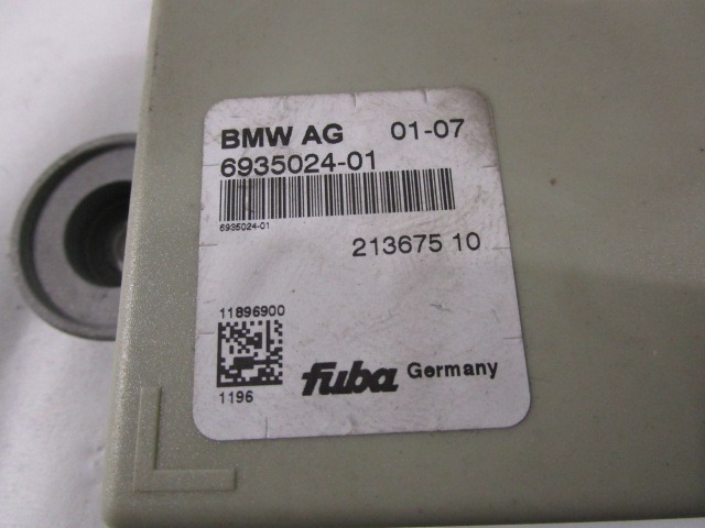 OJACEVALEC / ANTENA OEM N. 6935024 ORIGINAL REZERVNI DEL BMW SERIE 3 BER/SW/COUPE/CABRIO E90/E91/E92/E93 (2005 -2009) DIESEL LETNIK 2007