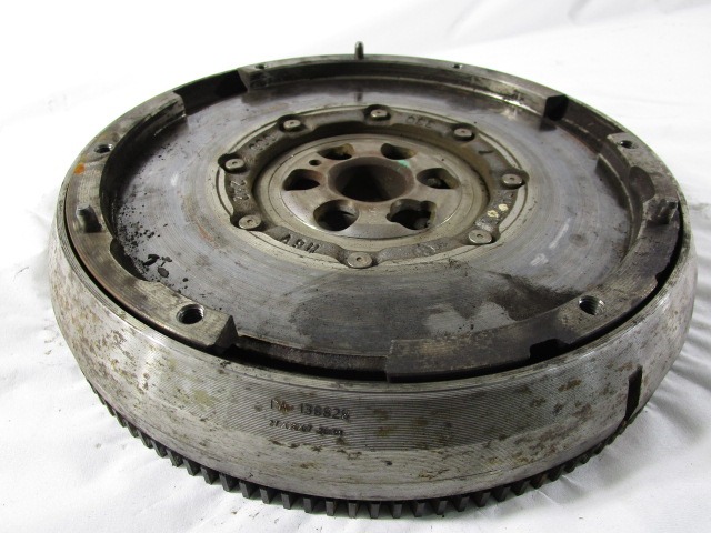 VZRTAJNIK OEM N. 330000242 ORIGINAL REZERVNI DEL PEUGEOT 5008 0U 0E MK1 (2009 - 2013) DIESEL LETNIK