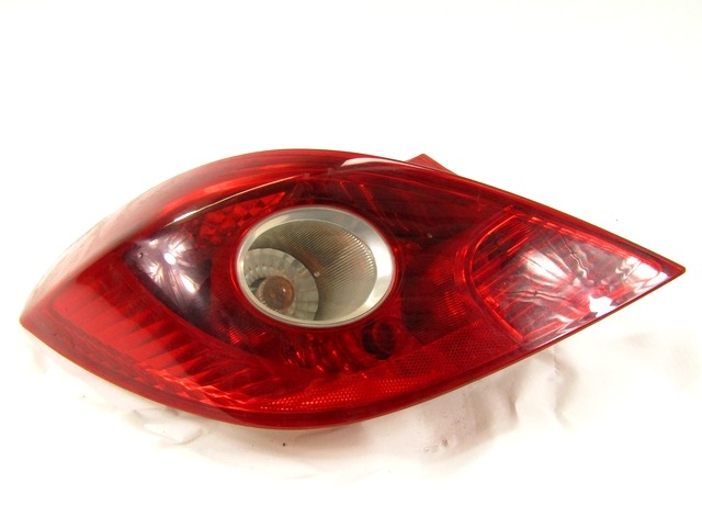 ZADNJI DESNI ZAROMETI OEM N. 13186351 ORIGINAL REZERVNI DEL OPEL CORSA D S07 (2006 - 2011) DIESEL LETNIK 2007