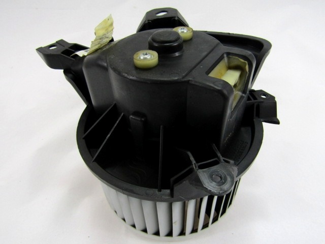 VENTILATOR  KABINE  OEM N. 5.D33.301.0.0 ORIGINAL REZERVNI DEL OPEL CORSA D S07 (2006 - 2011) DIESEL LETNIK 2007