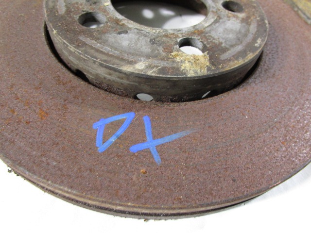 SPREDNJI ZAVORNI DISKI OEM N. 6Q0615301 ORIGINAL REZERVNI DEL SKODA FABIA MK1 6Y2 BER/SW (2000 - 03/2007) BENZINA LETNIK 2002