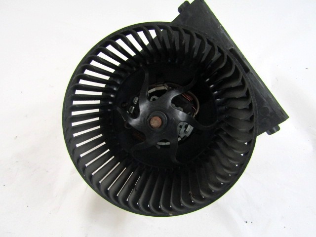 VENTILATOR  KABINE  OEM N. 1J2819021C ORIGINAL REZERVNI DEL VOLKSWAGEN NEW BEETLE 9C1 1C1 1Y7 R (2006 - 2011)DIESEL LETNIK 2007