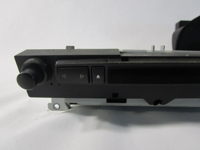 REZERVNI DELI, RADIJSKO-NAVIGACIJSKE NAPRAVE OEM N. 65126950813 ORIGINAL REZERVNI DEL BMW SERIE 5 E60 E61 (2003 - 2010) DIESEL LETNIK 2004