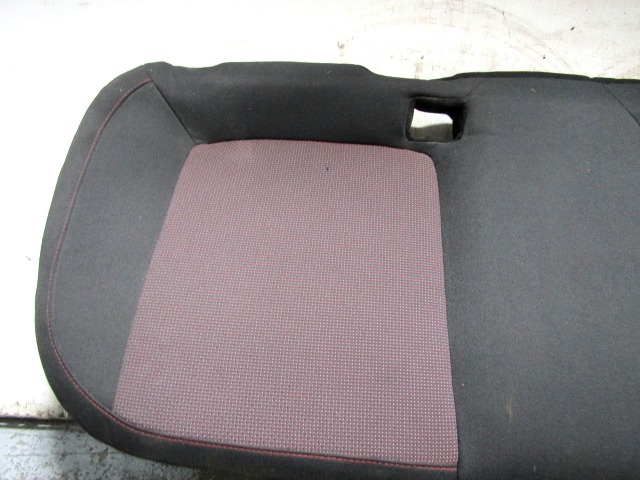 ZADNJE SEDISCE BLAGO OEM N. DIPITOPCORSADS07RBR3P ORIGINAL REZERVNI DEL OPEL CORSA D S07 (2006 - 2011) BENZINA LETNIK 2007
