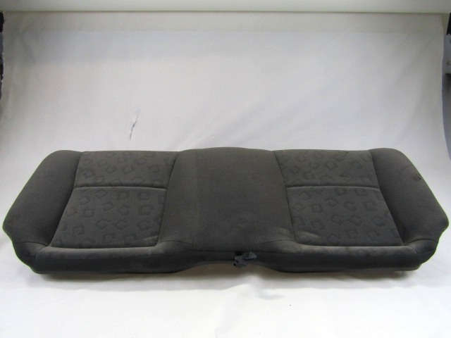 ZADNJE SEDISCE BLAGO OEM N. DIPITTYCOROLLAE11BR3P ORIGINAL REZERVNI DEL TOYOTA COROLLA E11 (1995 - 2002)BENZINA LETNIK 2001
