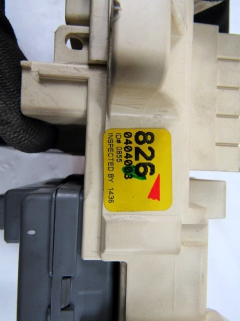 VAROVALKE/RELE' OEM N. 82641-12150 ORIGINAL REZERVNI DEL TOYOTA COROLLA E11 (1995 - 2002)BENZINA LETNIK 2001